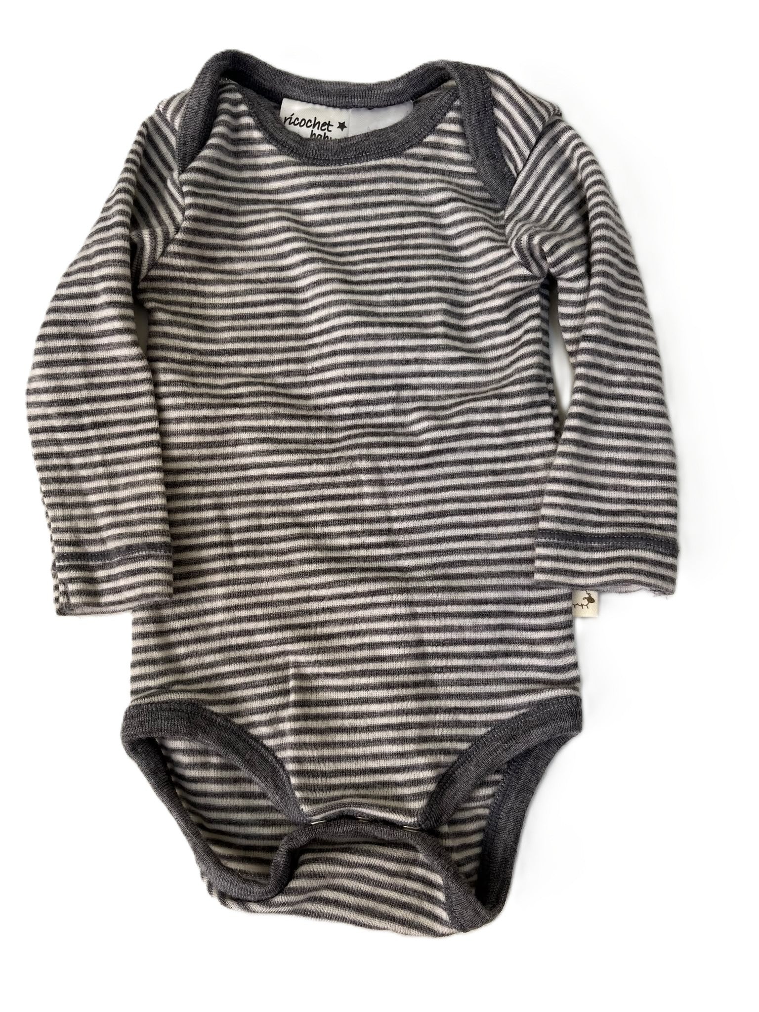 Ricochet baby Merino Grey Striped onesie (NB)